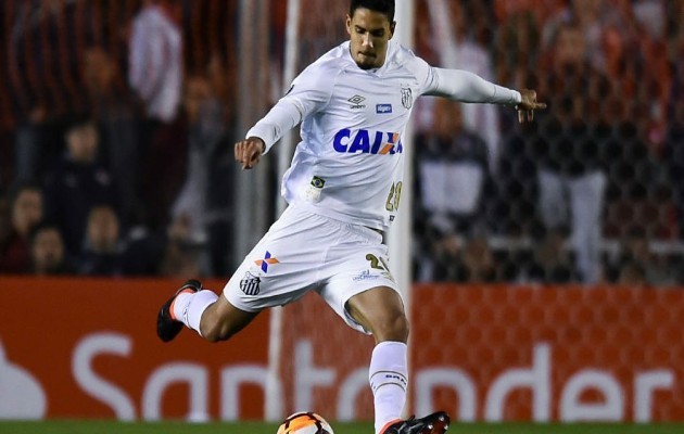 Chelsea eyeing verissimo - Bóng Đá