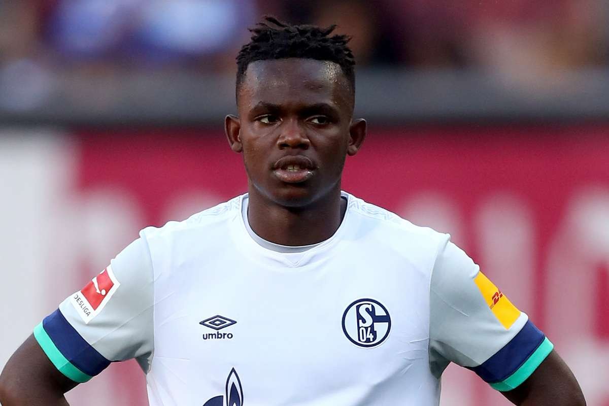 Nhắm hụt Sancho, M.U có ngay 