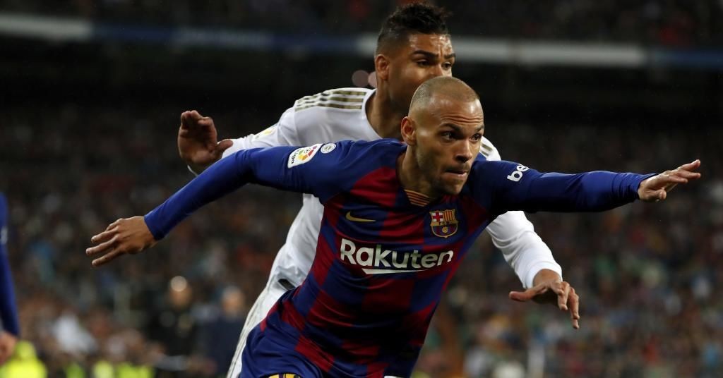 The images you may have missed from El Clasico - Bóng Đá