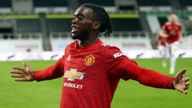Manchester United fans say the team already have a solution to Aaron Wan-Bissaka problem - Bóng Đá