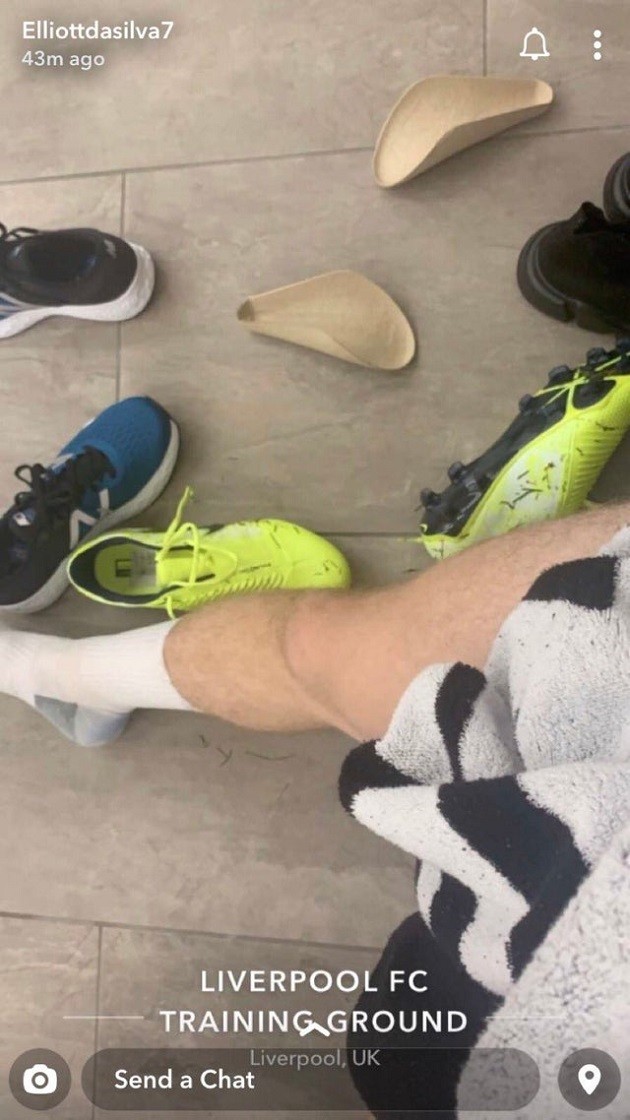 Elliot posted a snap of himself at Melwood- a done deal? - Bóng Đá