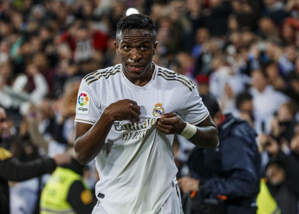 The images you may have missed from El Clasico - Bóng Đá