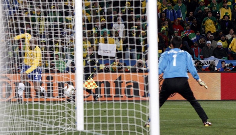 Maicon Douglas, ngôi sao tại Inter Milan và người thừa của Man City - Bóng Đá