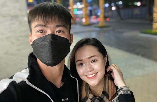 Duy Mạnh, Đình Trọng xa vợ và người yêu ngày 8/3 - Bóng Đá