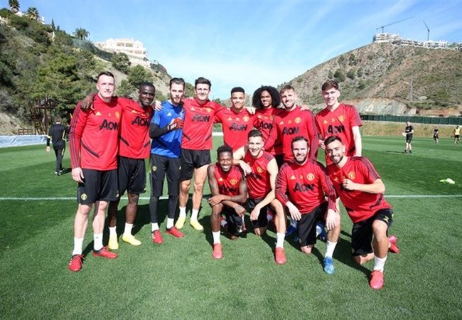 Bruno Fernandes provides fitness update ahead of Man Utd clash vs Chelsea - Bóng Đá