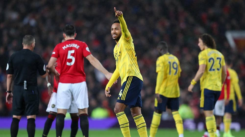 Điều gì đang xảy ra với Mesut Ozil? - Bóng Đá