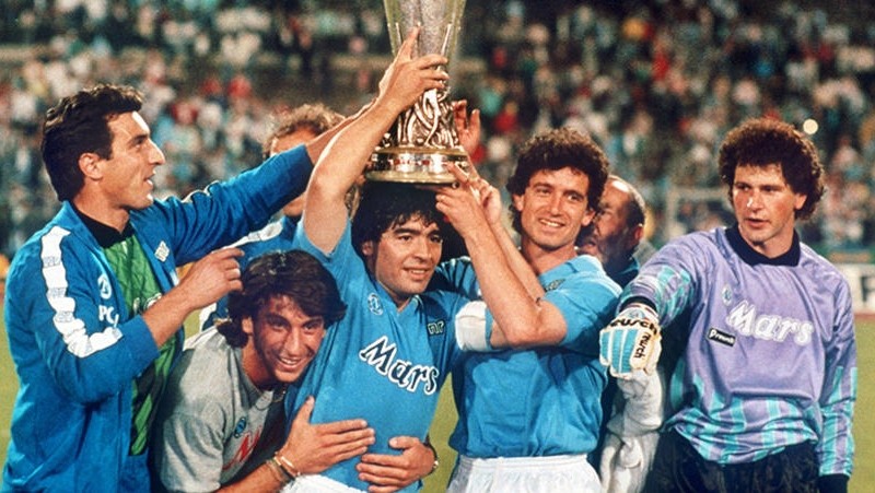 Maradona được vinh danh tại đại hội thể thao sinh viên mùa hè 2019 - Bóng Đá