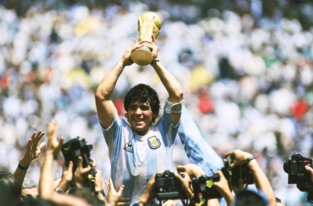 Brazilian legend Ronaldo would be ‘most expensive player of all time’ at £383m while Maradona is £305m if greatest players in history were sold - Bóng Đá