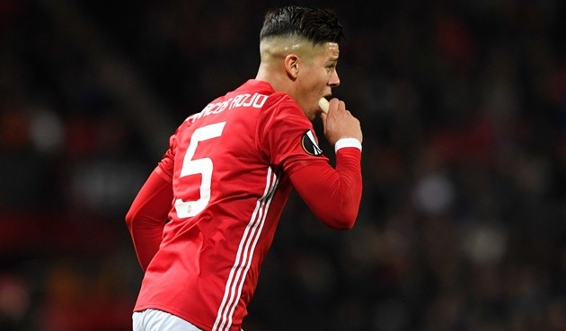 10 sự kiện 'ngớ ngẩn, hài hước, cay đắng' của Man Utd và Arsenal - Bóng Đá