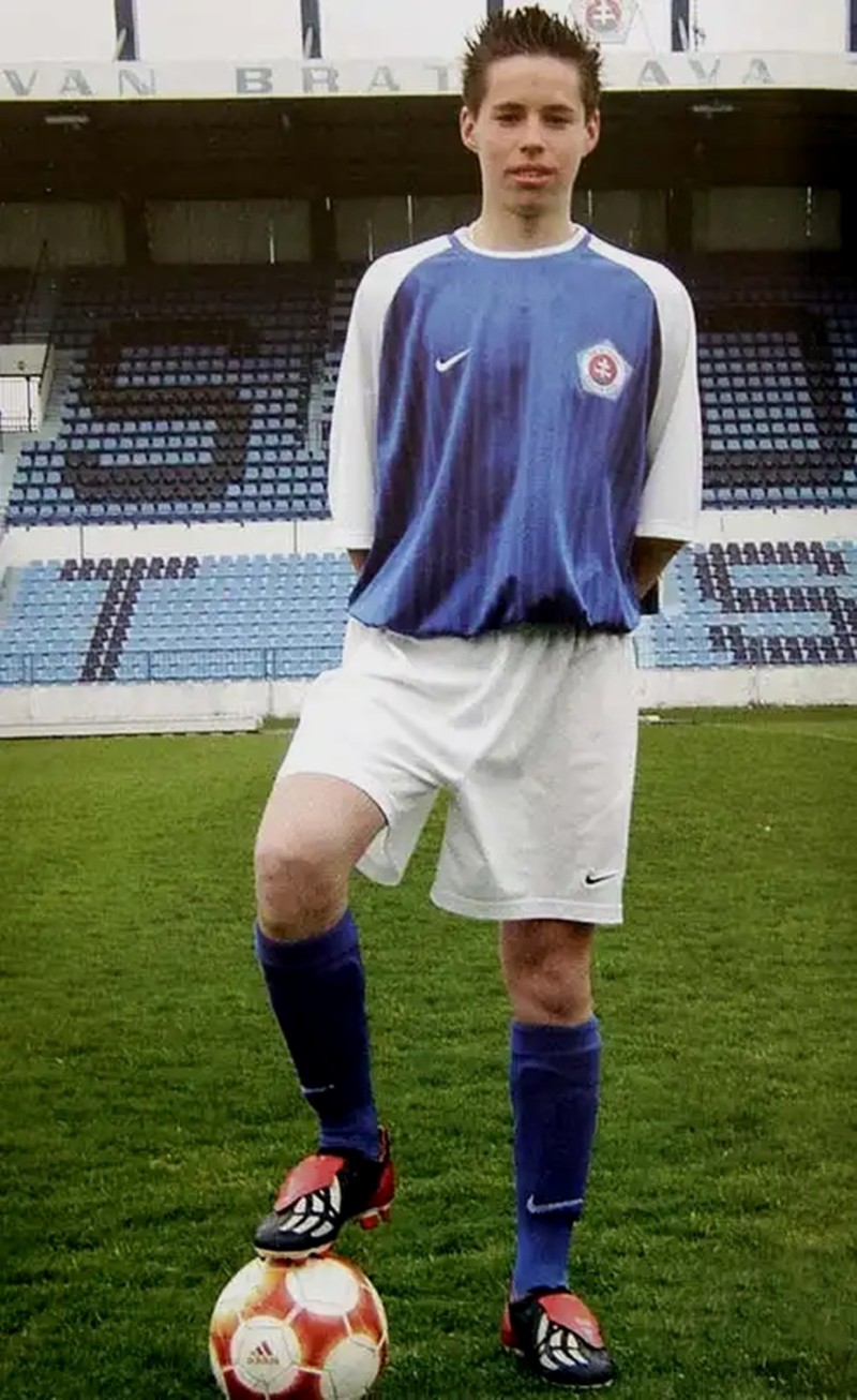 Marek Hamsik, biểu tượng Napoli từng khiến Man Utd quyết tâm chiêu mộ - Bóng Đá