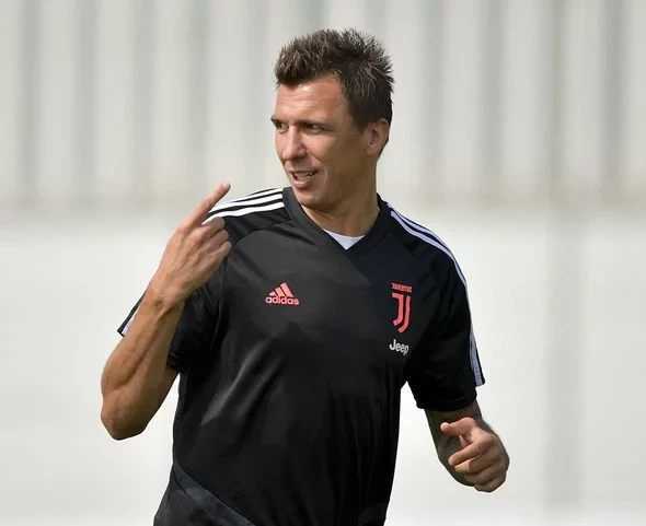 Three attackers Man Utd could move for this week if Paulo Dybala deal falls through - Bóng Đá