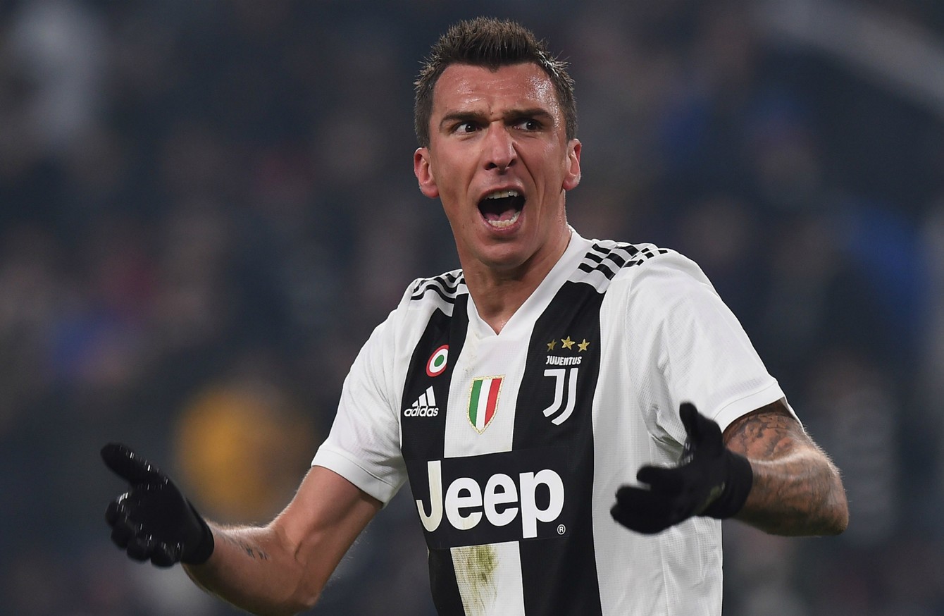 Man United: Bán một, được hai - Bóng Đá