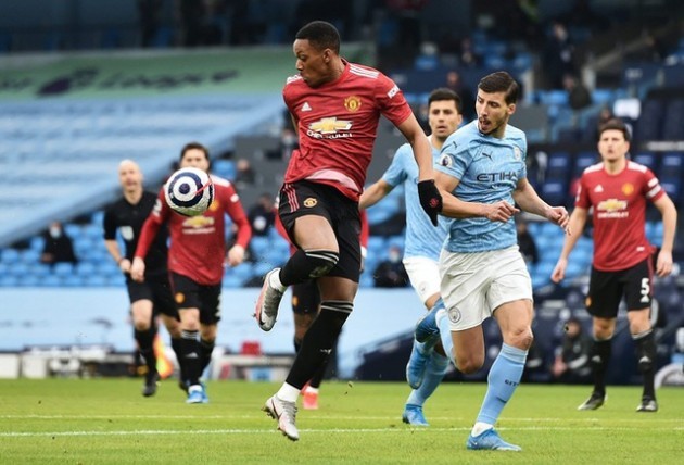 Quỷ đỏ sẽ phải 