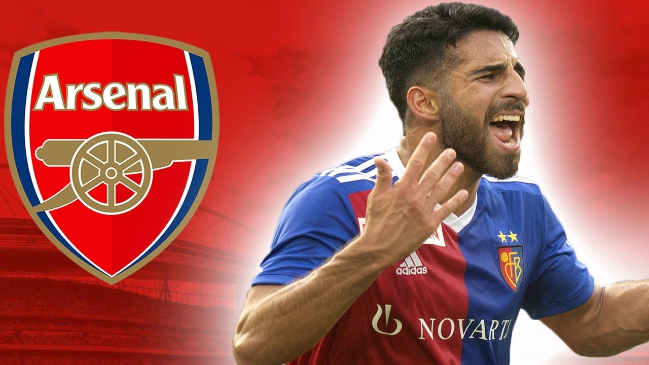 Arsenal eyeing comert - Bóng Đá