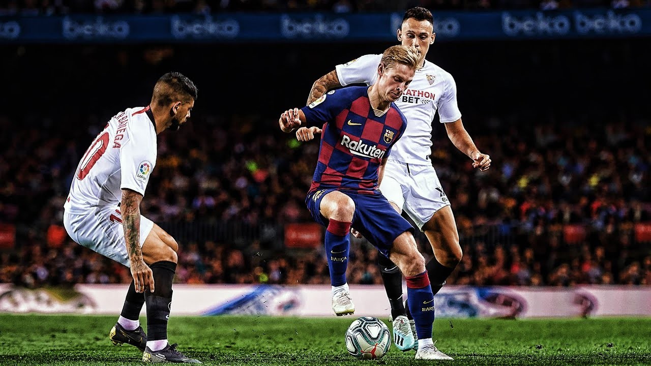 CHOÁNG! Bị nhốt trong sân tập, sao Barca phải trèo rào ra ngoài - Bóng Đá