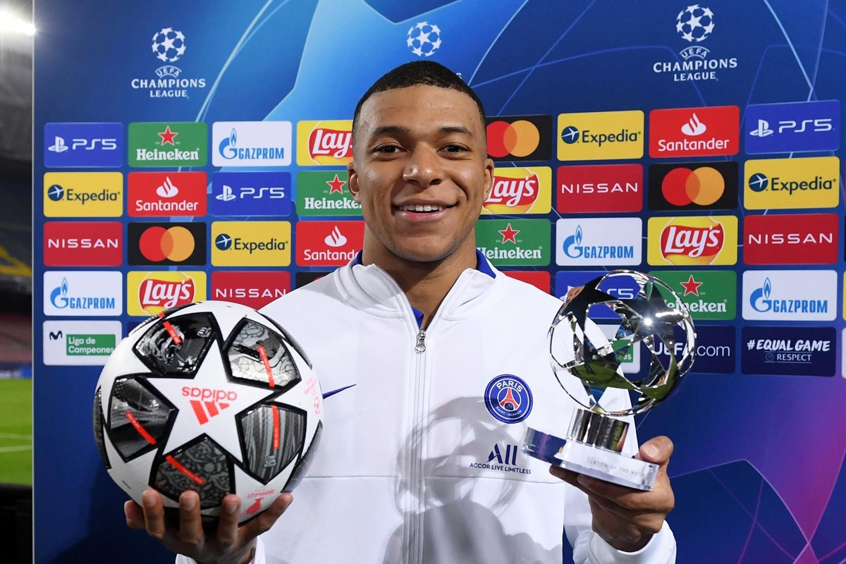 Ở tuổi 22, Mbappe quá bùng nổ so với Ronaldo hay Messi - Bóng Đá
