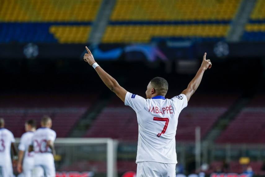 Ở tuổi 22, Mbappe quá bùng nổ so với Ronaldo hay Messi - Bóng Đá
