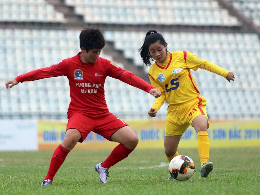 Giải VĐQG nữ 2019: TP.HCM I phô diễn sức mạnh, chủ nhà thắng nhọc - Bóng Đá