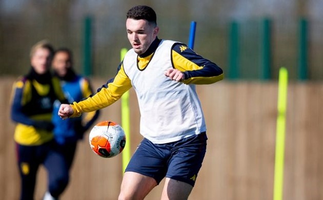 John McGinn tái xuất Premier League - Bóng Đá