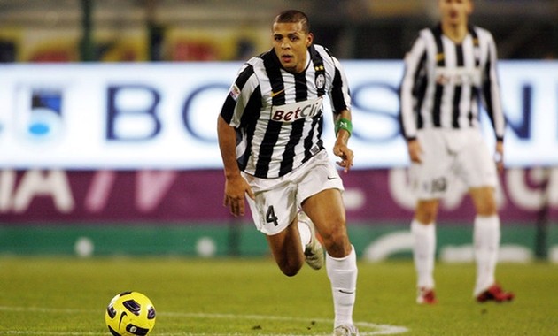 11 cầu thủ từng khoác áo Juventus và Inter Milan: Pirlo, Ibrahimovic và ai nữa? - Bóng Đá