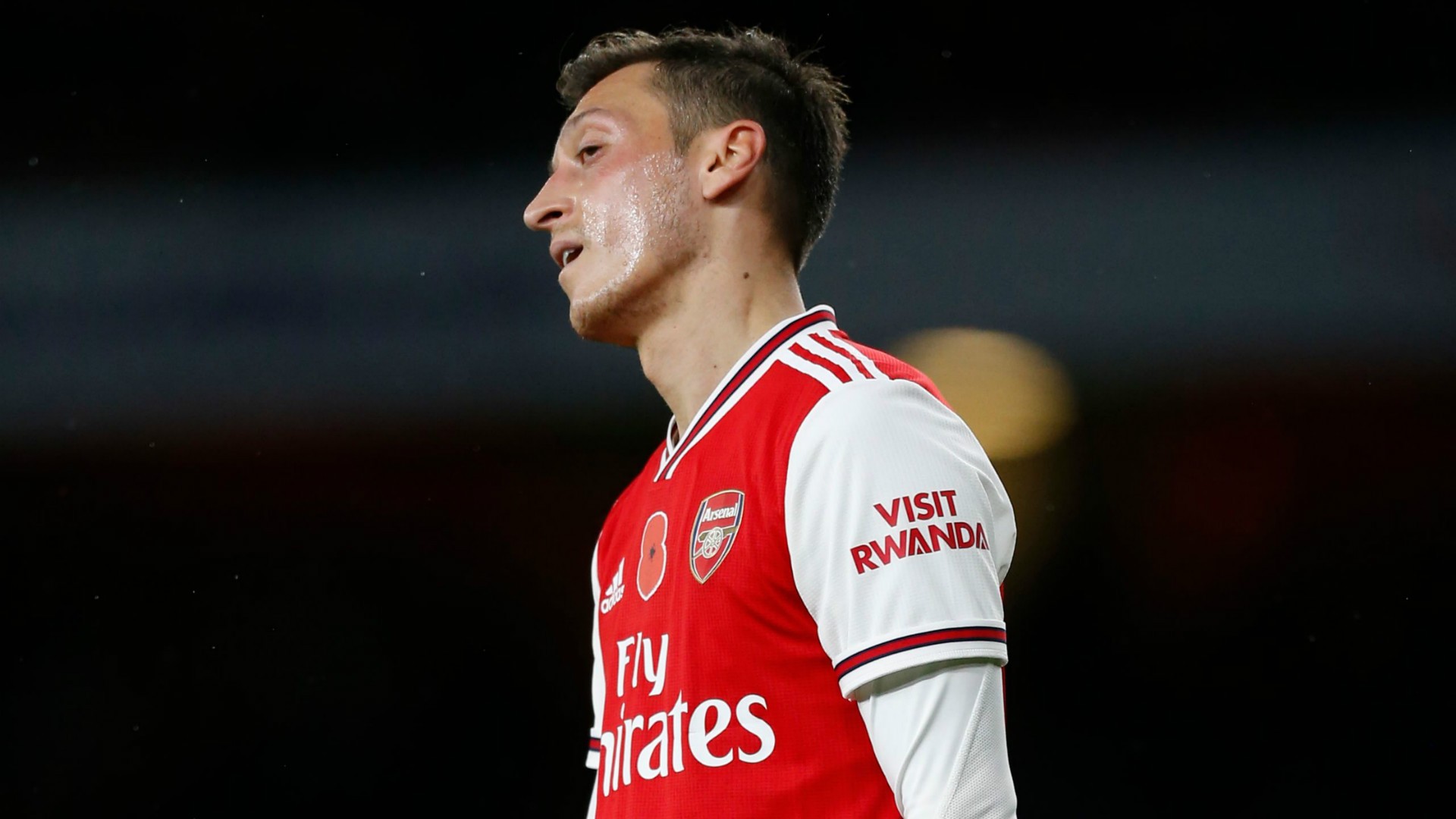 Sau tất cả, Mesut Ozil đã chia tay Arsenal - Bóng Đá