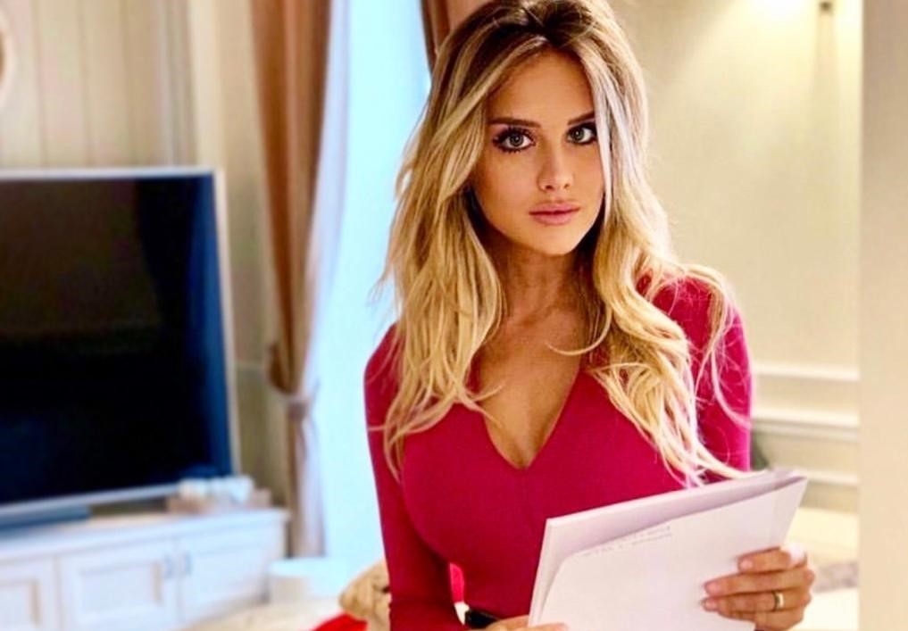 Nàng WAGs quyến rũ của Juventsu kêu gọi ý thức cộng đồng giữa tâm dịch - Bóng Đá