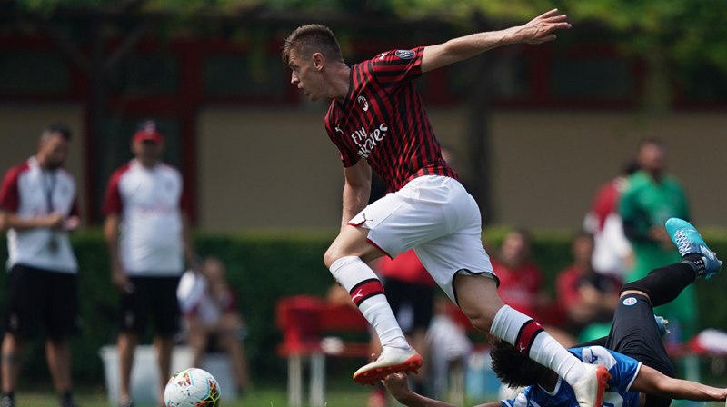 Ảnh: AC Milan 1-1 Novara - Bóng Đá