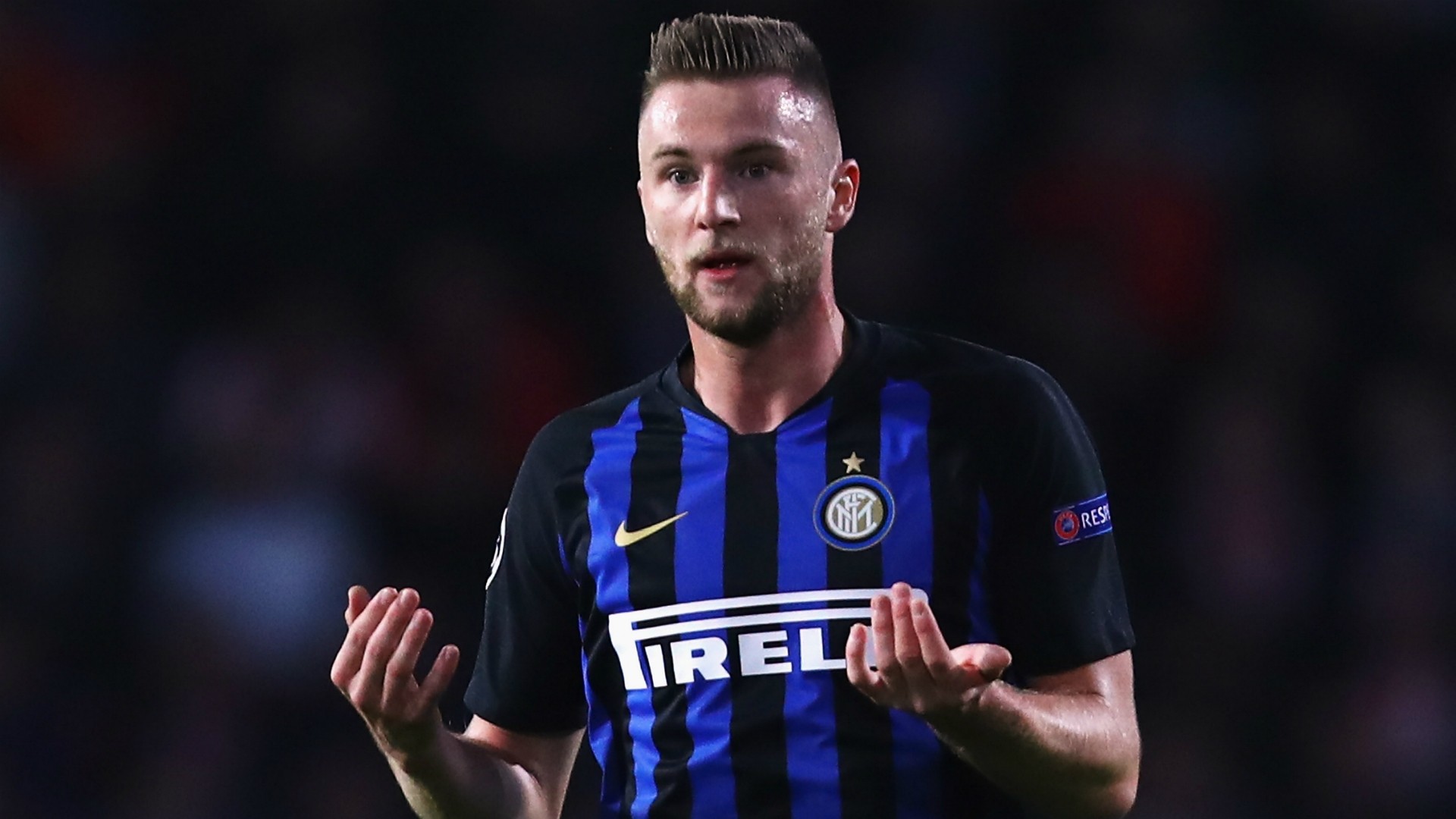 Man utd considering Skriniar - Bóng Đá