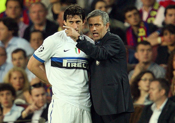 Milito: 'Mourinho one of the best coaches ever' - Bóng Đá