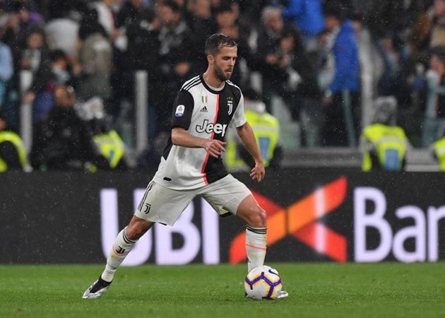 Từ Miralem Pjanic tới Martial: Đội hình 'bá đạo' thành danh tại Lyon - Bóng Đá