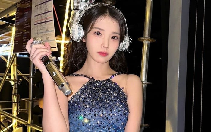 IU lại gây chú ý với cách ăn uống cực kỳ tối giản, thậm chí khiến nhiều người bất ngờ vì khẩu phần quá ít.