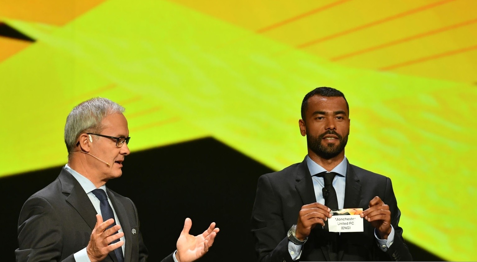 Cựu sao Arsenal lạnh lùng 'định đoạt' số phận của Man Utd - Bóng Đá