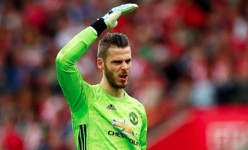 Nhận lương kỷ lục, De Gea ký điều khoản có 