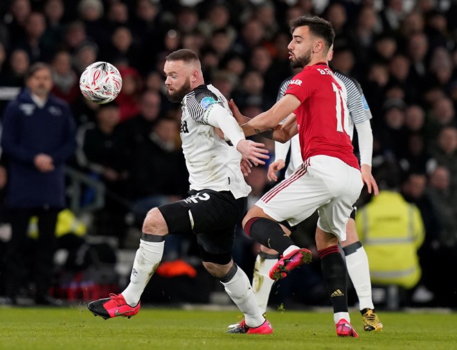 Ảnh màn trình diễn của Rooney - Bóng Đá