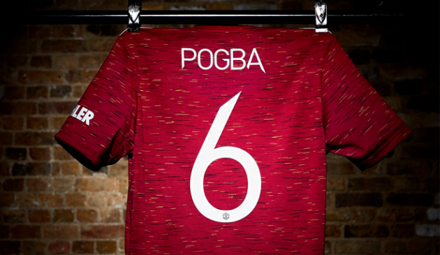 Những mẫu áo đấu của Man Utd từ 1994-nay - Bóng Đá