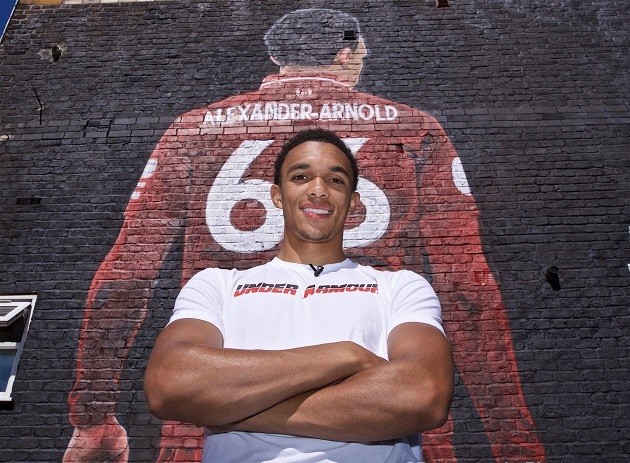 'You've got to be ready to be a role model': Trent gets first look at his mural - Bóng Đá