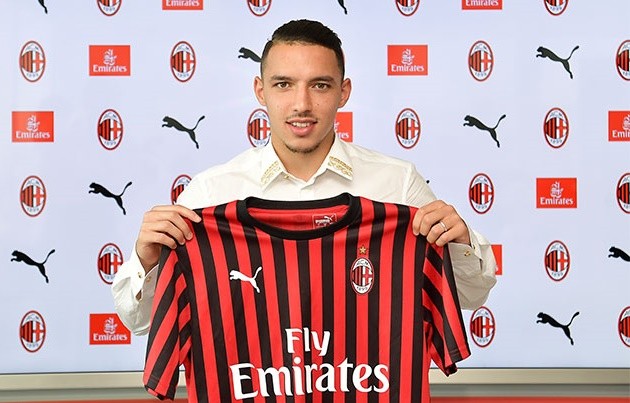 Serge Gnabry and other Arsenal flops who have dazzled since quitting the Emirates like Szczesny and Malen - Bóng Đá