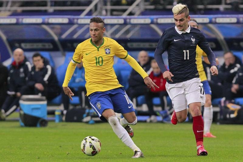 Antoine Griezmann Could Be Used by Barcelona in Neymar Transfer This Summer - Bóng Đá