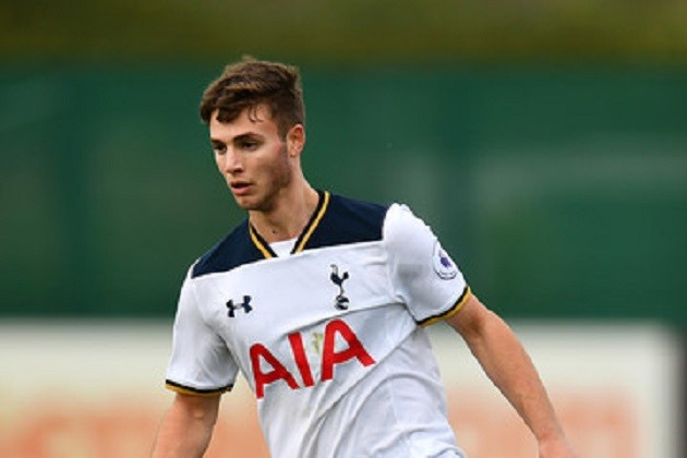 HARD WORK Former Tottenham youth player Nick Tsaroulla chokes up in emotional interview after scoring for Crawley in shock FA Cup - Bóng Đá
