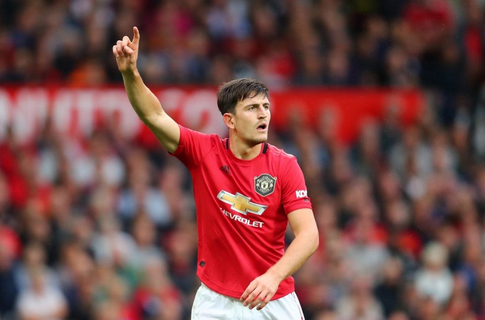 Chỉ 2 pha bóng, Harry Maguire đã nâng tầm hàng thủ M.U với IQ 