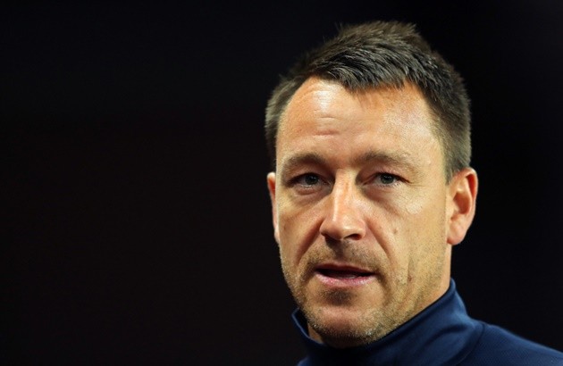 Chelsea legend John Terry believes Man City will win Premier League title ahead of Liverpool and Manchester United - Bóng Đá