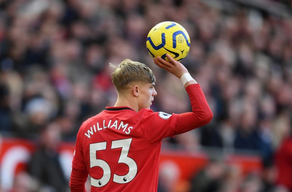 Cái tên Solskjaer phát hiện, giờ đe dọa luôn cả vị trí của Wan-Bissaka - Bóng Đá