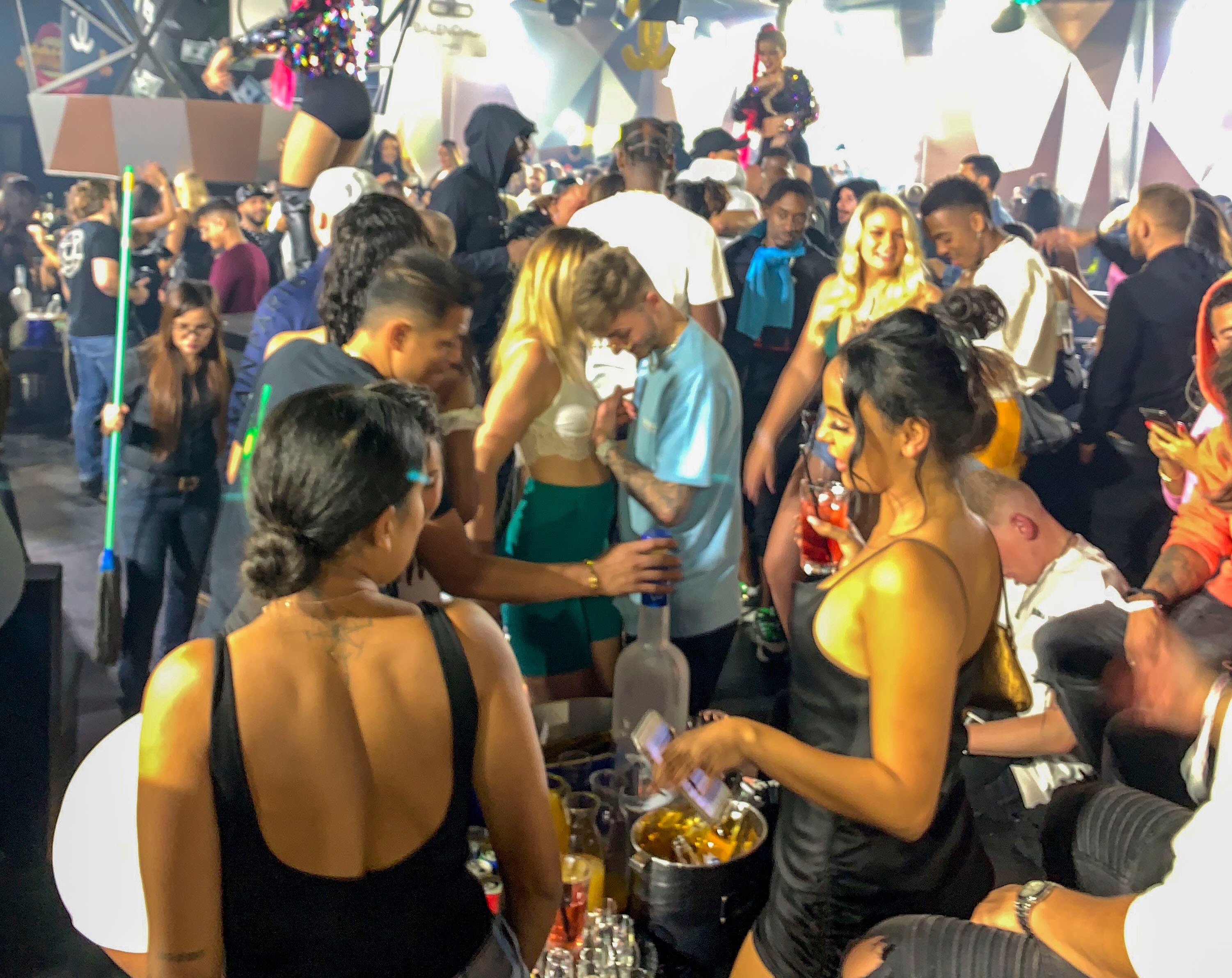 Maddison Dubai nightclub 'stitch up' - Bóng Đá