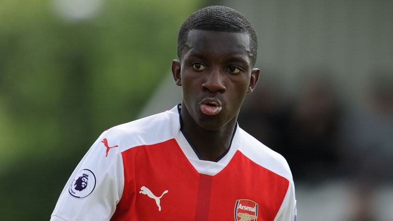 Bị đồn sắp rời Arsenal, 