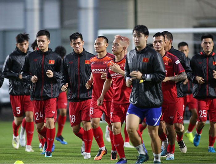 Báo Thái Lan quan ngại khi VPF dời lịch V-League, nói 1 điều về ĐT Việt Nam - Bóng Đá