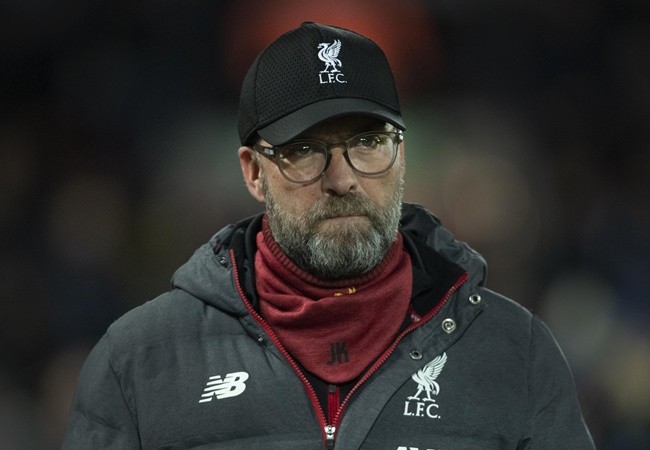 Jamie Carragher sparks fear into Liverpool fans with Premier League title tweet - Bóng Đá