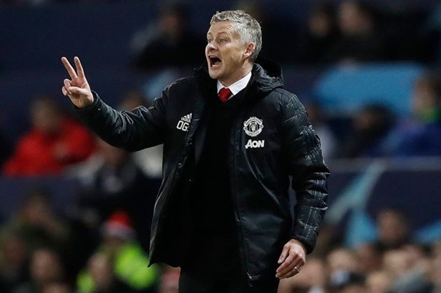 Manchester United call all players back to U.K. - Bóng Đá