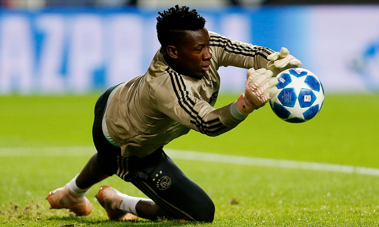 Chưa đến Chelsea, Ziyech đã muốn thanh trừng Kepa - Bóng Đá