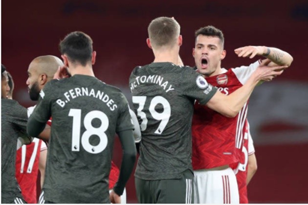 Bruno vs Xhaka - Bóng Đá