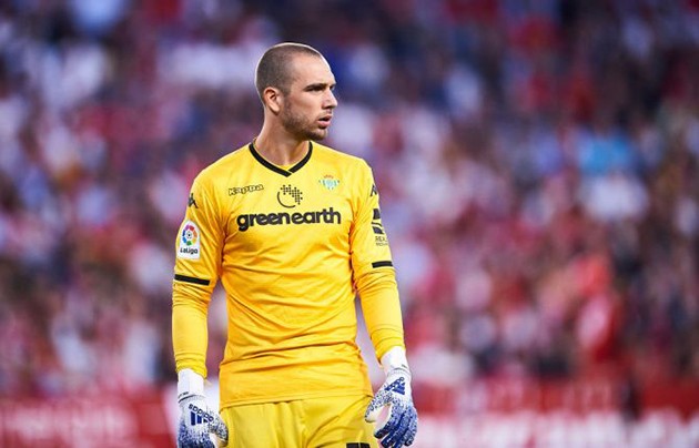 Pau Lopez set for Roma medical - Bóng Đá